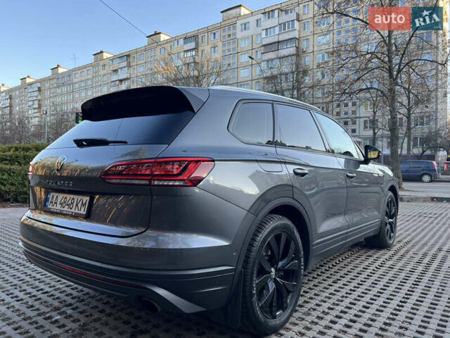 Серый Фольксваген Туарег, объемом двигателя 2.99 л и пробегом 88 тыс. км за 46800 $, фото 5 на Automoto.ua