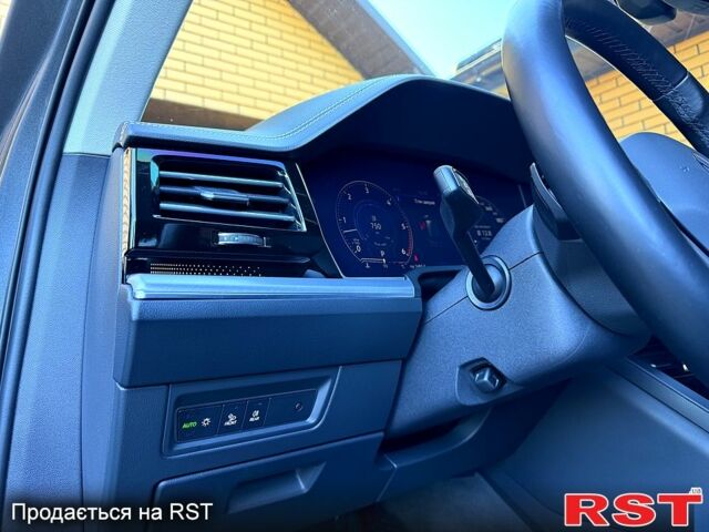 Сірий Фольксваген Туарег, об'ємом двигуна 3 л та пробігом 62 тис. км за 56999 $, фото 6 на Automoto.ua