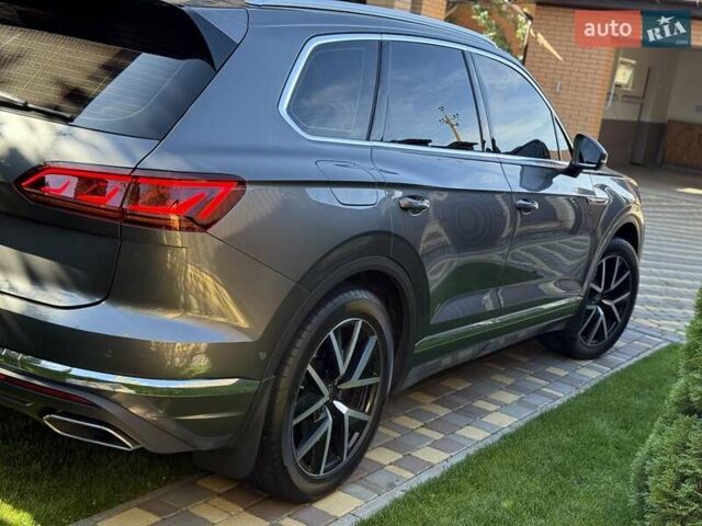 Сірий Фольксваген Туарег, об'ємом двигуна 2.97 л та пробігом 62 тис. км за 59000 $, фото 13 на Automoto.ua