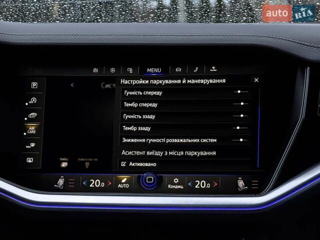 Серый Фольксваген Туарег, объемом двигателя 3 л и пробегом 135 тыс. км за 52999 $, фото 97 на Automoto.ua