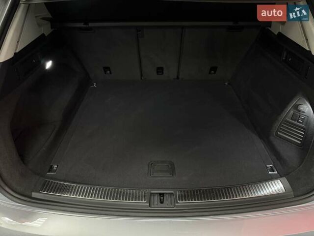 Серый Фольксваген Туарег, объемом двигателя 2.97 л и пробегом 53 тыс. км за 57000 $, фото 55 на Automoto.ua