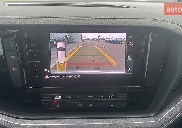 Сірий Фольксваген Туарег, об'ємом двигуна 3 л та пробігом 88 тис. км за 39726 $, фото 25 на Automoto.ua