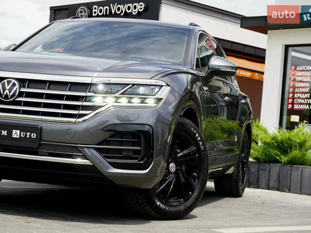 Серый Фольксваген Туарег, объемом двигателя 3 л и пробегом 160 тыс. км за 51500 $, фото 7 на Automoto.ua