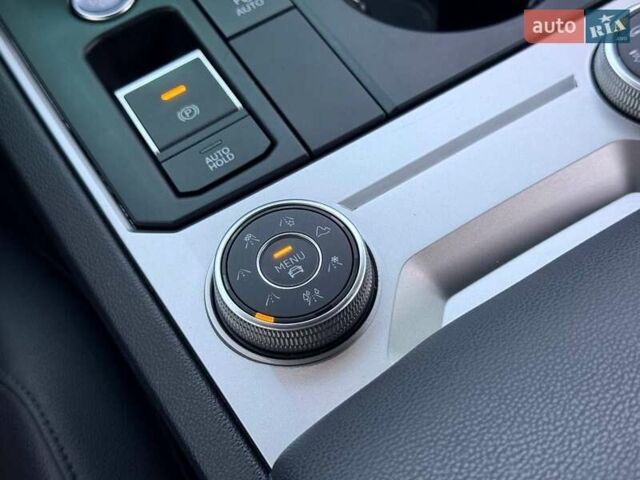 Серый Фольксваген Туарег, объемом двигателя 3 л и пробегом 115 тыс. км за 40500 $, фото 15 на Automoto.ua