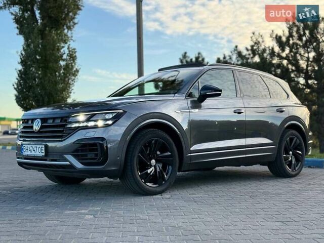 Сірий Фольксваген Туарег, об'ємом двигуна 2.97 л та пробігом 199 тис. км за 59999 $, фото 6 на Automoto.ua