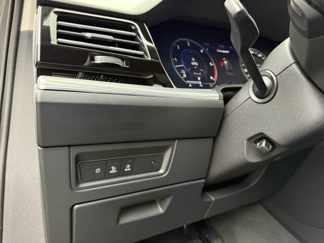 Серый Фольксваген Туарег, объемом двигателя 3 л и пробегом 62 тыс. км за 57950 $, фото 15 на Automoto.ua