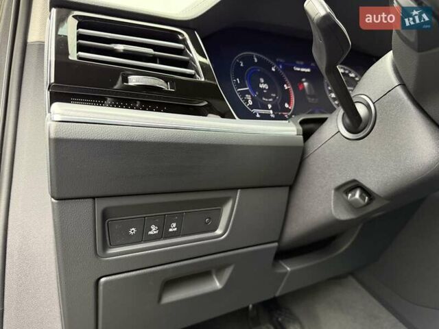 Сірий Фольксваген Туарег, об'ємом двигуна 2.97 л та пробігом 62 тис. км за 59000 $, фото 20 на Automoto.ua