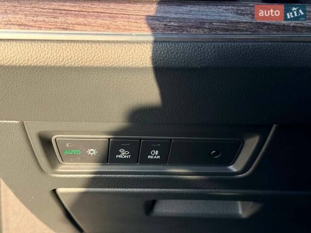 Серый Фольксваген Туарег, объемом двигателя 3 л и пробегом 115 тыс. км за 40500 $, фото 23 на Automoto.ua