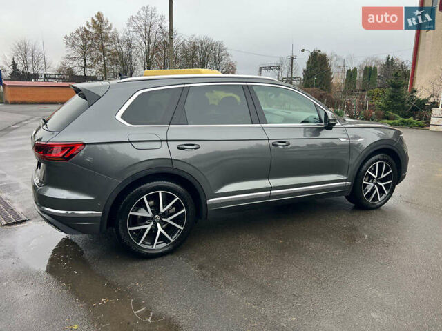 Серый Фольксваген Туарег, объемом двигателя 2.97 л и пробегом 120 тыс. км за 52500 $, фото 8 на Automoto.ua