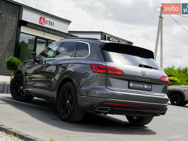 Серый Фольксваген Туарег, объемом двигателя 3 л и пробегом 160 тыс. км за 51500 $, фото 21 на Automoto.ua