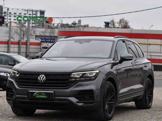 Сірий Фольксваген Туарег, об'ємом двигуна 3 л та пробігом 204 тис. км за 41999 $, фото 7 на Automoto.ua