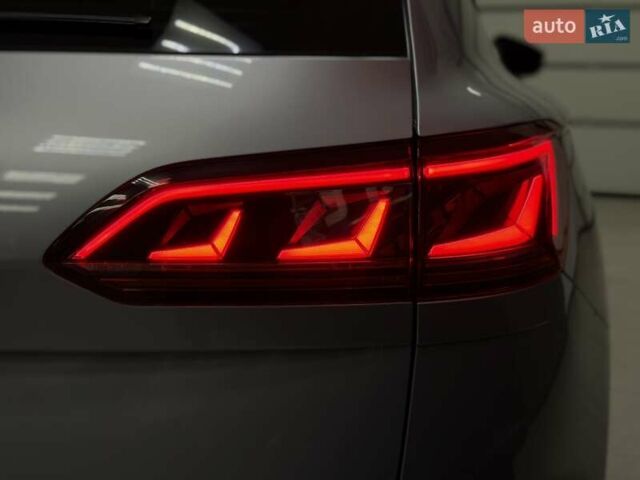 Серый Фольксваген Туарег, объемом двигателя 2.97 л и пробегом 53 тыс. км за 57000 $, фото 17 на Automoto.ua