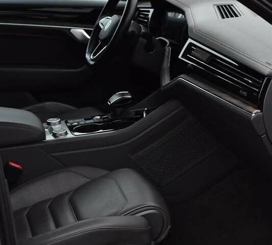 Сірий Фольксваген Туарег, об'ємом двигуна 2.99 л та пробігом 204 тис. км за 41999 $, фото 15 на Automoto.ua