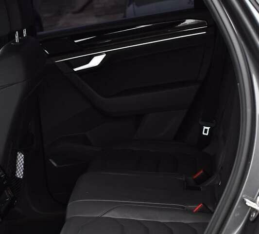 Сірий Фольксваген Туарег, об'ємом двигуна 2.99 л та пробігом 204 тис. км за 41999 $, фото 21 на Automoto.ua