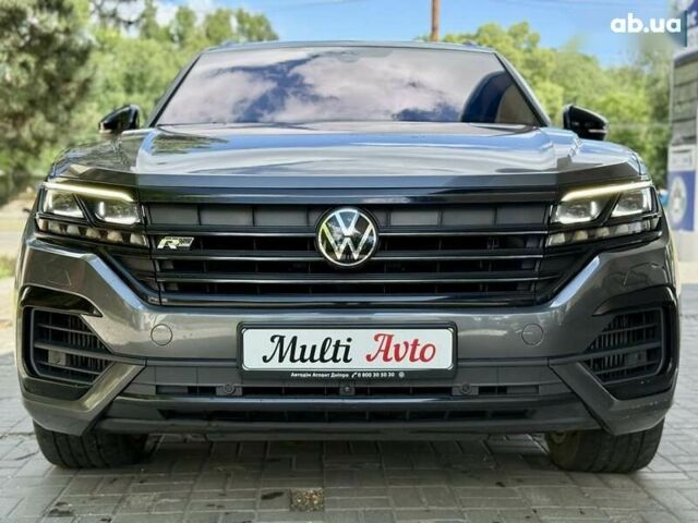 Сірий Фольксваген Туарег, об'ємом двигуна 3 л та пробігом 100 тис. км за 49500 $, фото 6 на Automoto.ua