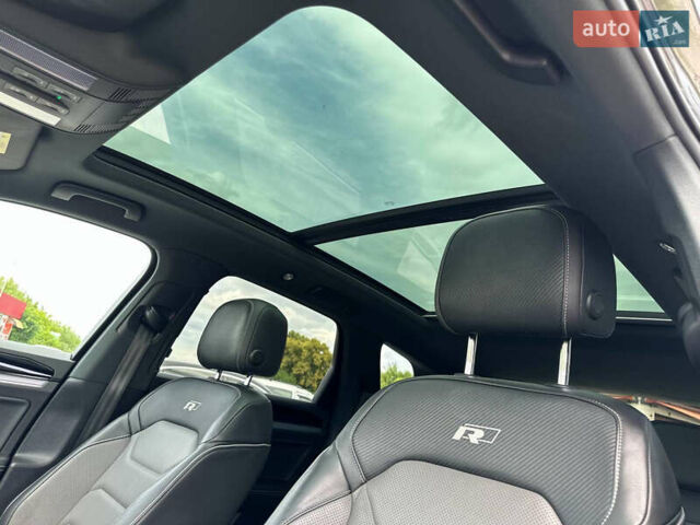 Серый Фольксваген Туарег, объемом двигателя 3 л и пробегом 160 тыс. км за 51500 $, фото 76 на Automoto.ua