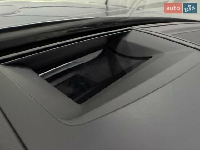 Серый Фольксваген Туарег, объемом двигателя 2.97 л и пробегом 53 тыс. км за 57000 $, фото 29 на Automoto.ua