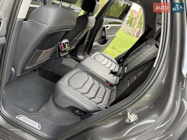 Сірий Фольксваген Туарег, об'ємом двигуна 2.97 л та пробігом 62 тис. км за 59000 $, фото 17 на Automoto.ua