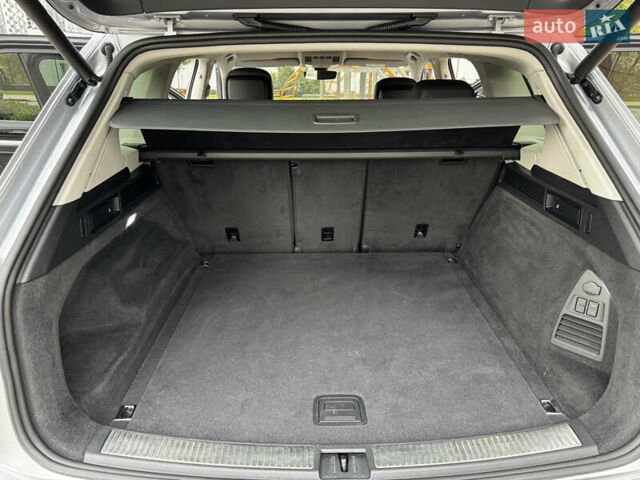 Фольксваген Туарег 2020 у Києві на Automoto.ua Сірий Фольксваген Туарег, об'ємом двигуна 3 л та пробігом 41 тис. км за 48700 $, фото 18 на Automoto.ua