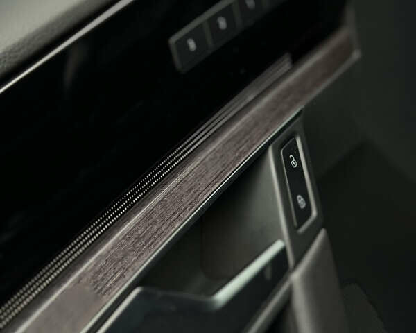 Серый Фольксваген Туарег, объемом двигателя 2.97 л и пробегом 147 тыс. км за 42999 $, фото 26 на Automoto.ua