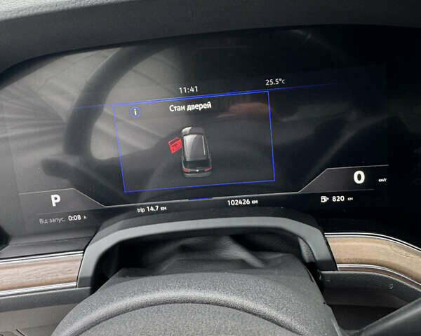 Серый Фольксваген Туарег, объемом двигателя 2.97 л и пробегом 108 тыс. км за 57800 $, фото 9 на Automoto.ua