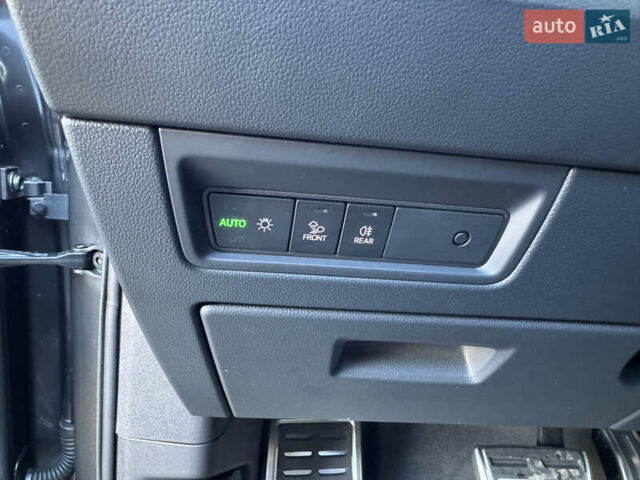 Фольксваген Туарег 2020 у Кривому Розі на Automoto.ua Сірий Фольксваген Туарег, об'ємом двигуна 3.96 л та пробігом 111 тис. км за 72000 $, фото 33 на Automoto.ua