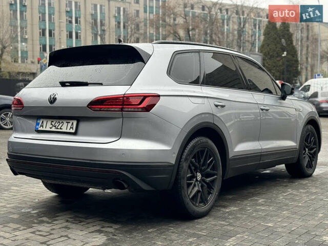 Серый Фольксваген Туарег, объемом двигателя 2.97 л и пробегом 147 тыс. км за 42999 $, фото 4 на Automoto.ua