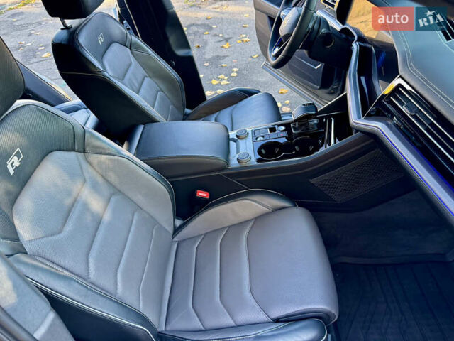 Фольксваген Туарег 2020 у Кривому Розі на Automoto.ua Сірий Фольксваген Туарег, об'ємом двигуна 3.96 л та пробігом 111 тис. км за 72000 $, фото 19 на Automoto.ua