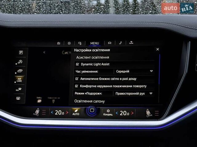 Серый Фольксваген Туарег, объемом двигателя 3 л и пробегом 135 тыс. км за 52999 $, фото 94 на Automoto.ua