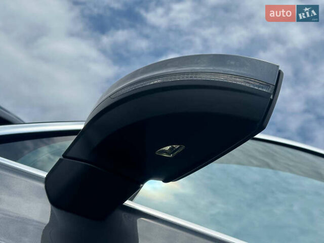 Серый Фольксваген Туарег, объемом двигателя 3 л и пробегом 160 тыс. км за 51500 $, фото 30 на Automoto.ua