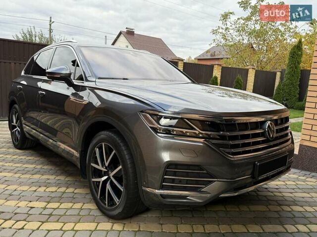 Сірий Фольксваген Туарег, об'ємом двигуна 2.97 л та пробігом 62 тис. км за 59000 $, фото 3 на Automoto.ua