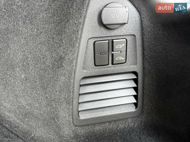 Фольксваген Туарег 2020 у Києві на Automoto.ua Сірий Фольксваген Туарег, об'ємом двигуна 3 л та пробігом 41 тис. км за 48700 $, фото 19 на Automoto.ua