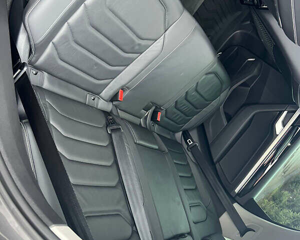 Серый Фольксваген Туарег, объемом двигателя 2.97 л и пробегом 120 тыс. км за 52500 $, фото 29 на Automoto.ua