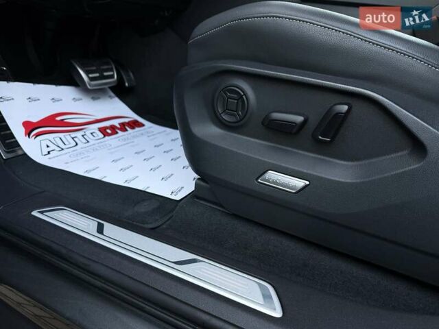 Серый Фольксваген Туарег, объемом двигателя 3 л и пробегом 135 тыс. км за 52999 $, фото 36 на Automoto.ua