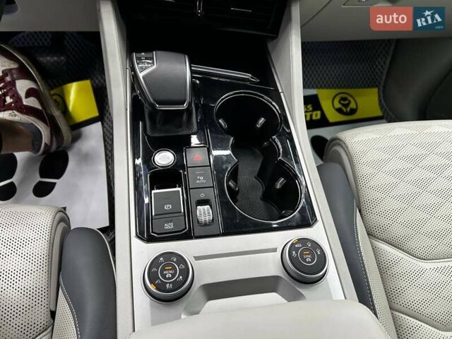 Фольксваген Туарег 2020 у Чернівцях на Automoto.ua Сірий Фольксваген Туарег, об'ємом двигуна 3 л та пробігом 90 тис. км за 50500 $, фото 14 на Automoto.ua