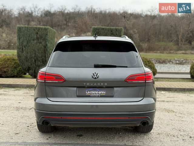 Сірий Фольксваген Туарег, об'ємом двигуна 2.97 л та пробігом 180 тис. км за 39500 $, фото 7 на Automoto.ua