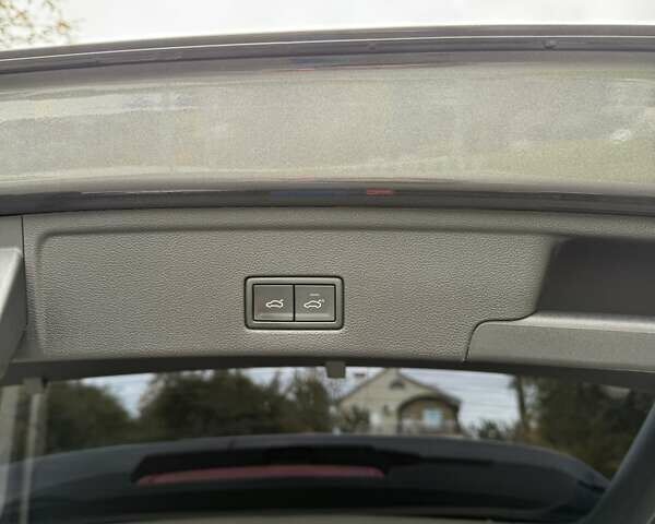 Сірий Фольксваген Туарег, об'ємом двигуна 2.97 л та пробігом 62 тис. км за 59000 $, фото 29 на Automoto.ua