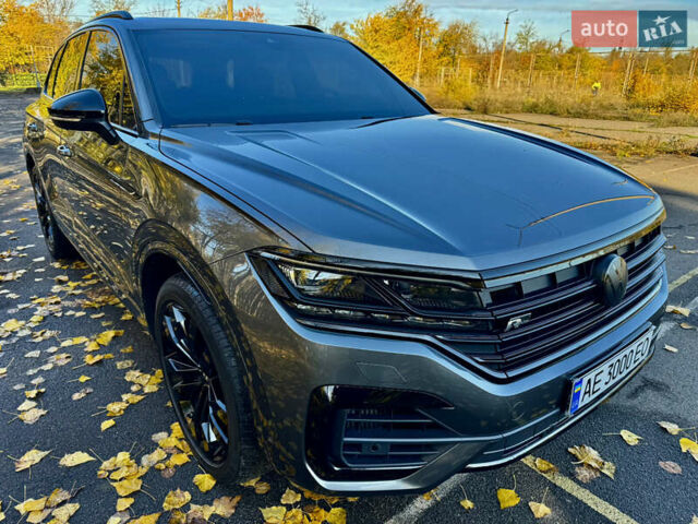 Фольксваген Туарег 2020 у Кривому Розі на Automoto.ua Сірий Фольксваген Туарег, об'ємом двигуна 3.96 л та пробігом 111 тис. км за 72000 $, фото 2 на Automoto.ua