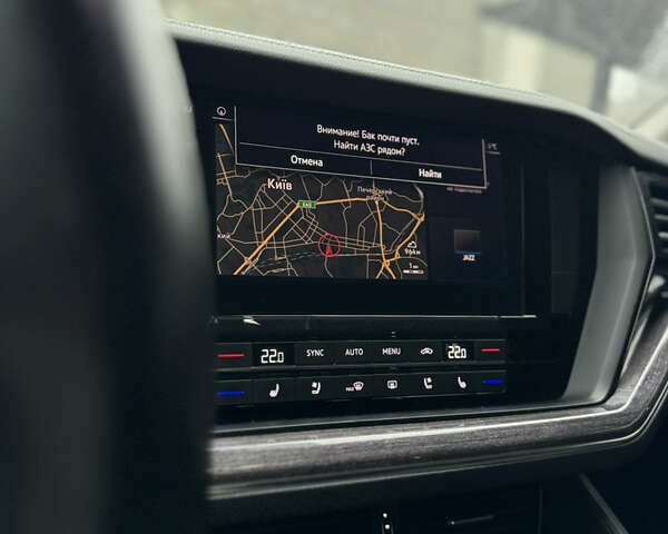 Серый Фольксваген Туарег, объемом двигателя 2.97 л и пробегом 147 тыс. км за 42999 $, фото 17 на Automoto.ua