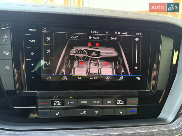 Серый Фольксваген Туарег, объемом двигателя 2.97 л и пробегом 125 тыс. км за 46800 $, фото 29 на Automoto.ua