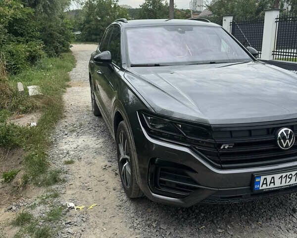 Серый Фольксваген Туарег, объемом двигателя 2.97 л и пробегом 108 тыс. км за 57800 $, фото 8 на Automoto.ua