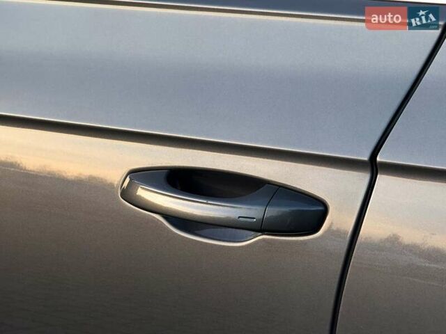 Серый Фольксваген Туарег, объемом двигателя 3 л и пробегом 135 тыс. км за 52999 $, фото 19 на Automoto.ua