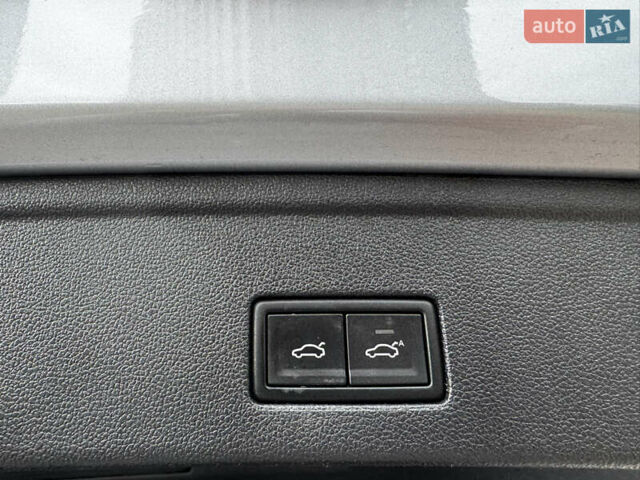 Фольксваген Туарег 2020 у Києві на Automoto.ua Сірий Фольксваген Туарег, об'ємом двигуна 3 л та пробігом 41 тис. км за 48700 $, фото 20 на Automoto.ua