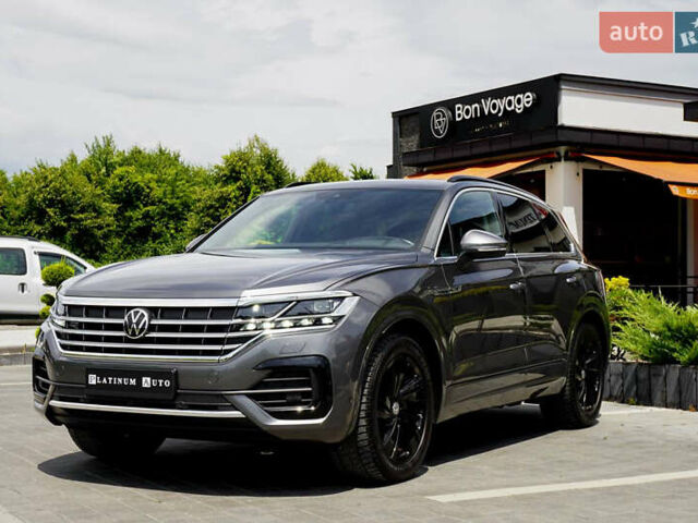 Серый Фольксваген Туарег, объемом двигателя 3 л и пробегом 160 тыс. км за 51500 $, фото 4 на Automoto.ua