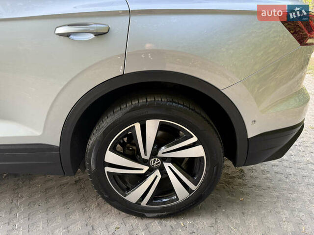 Серый Фольксваген Туарег, объемом двигателя 3 л и пробегом 56 тыс. км за 49000 $, фото 8 на Automoto.ua