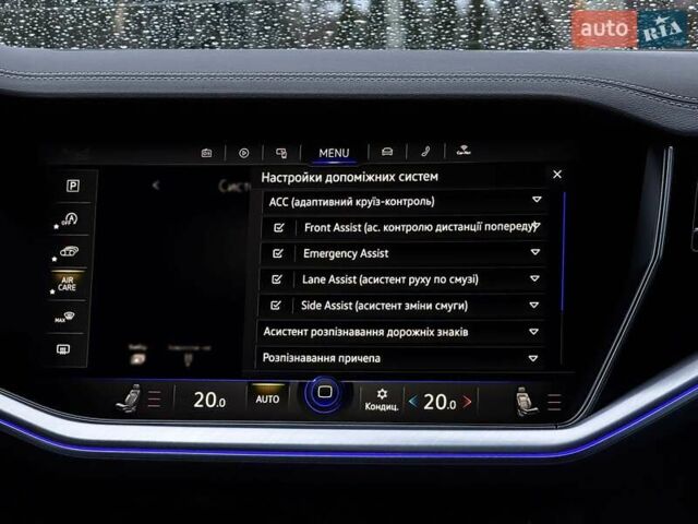 Серый Фольксваген Туарег, объемом двигателя 3 л и пробегом 135 тыс. км за 52999 $, фото 95 на Automoto.ua