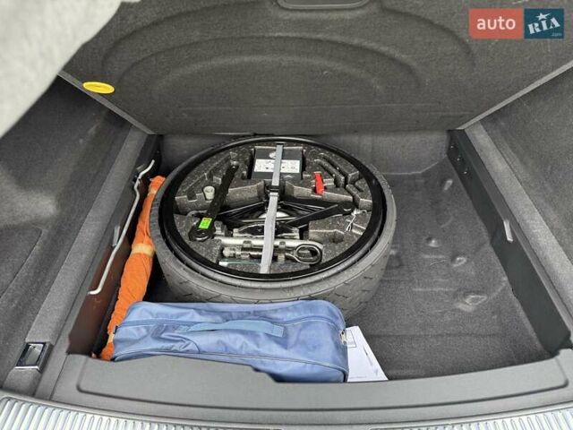 Сірий Фольксваген Туарег, об'ємом двигуна 2.97 л та пробігом 62 тис. км за 59000 $, фото 28 на Automoto.ua