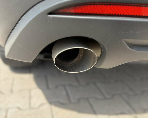 Серый Фольксваген Туарег, объемом двигателя 2.97 л и пробегом 159 тыс. км за 55000 $, фото 16 на Automoto.ua