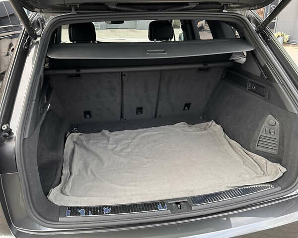 Сірий Фольксваген Туарег, об'ємом двигуна 2.97 л та пробігом 135 тис. км за 55000 $, фото 7 на Automoto.ua