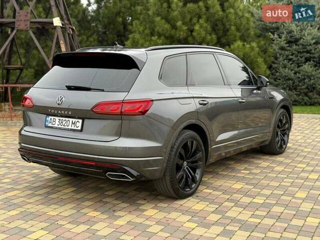 Серый Фольксваген Туарег, объемом двигателя 2.97 л и пробегом 97 тыс. км за 58700 $, фото 5 на Automoto.ua